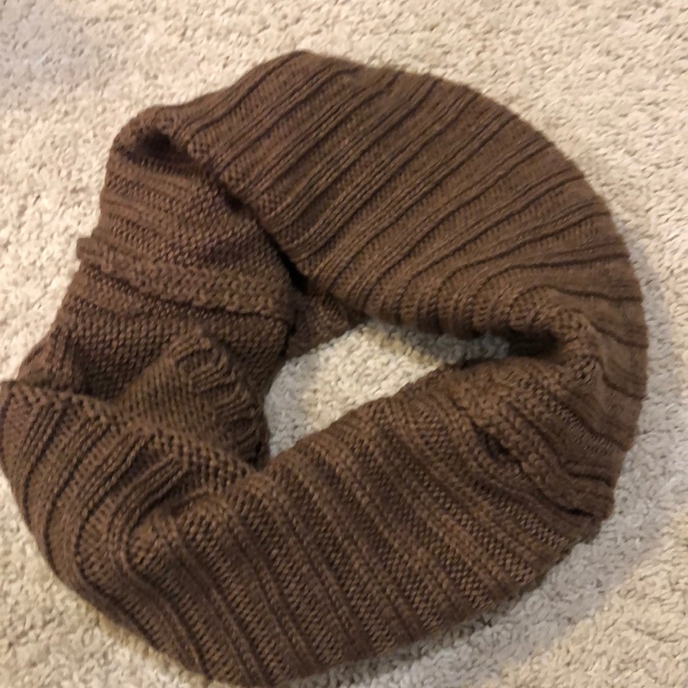 INFINITY SCARF with buttons